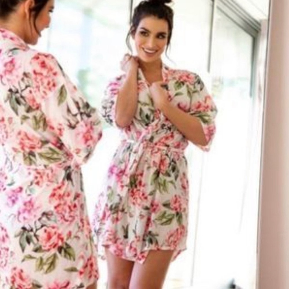 NWOT floral robe one size - Picture 4 of 6
